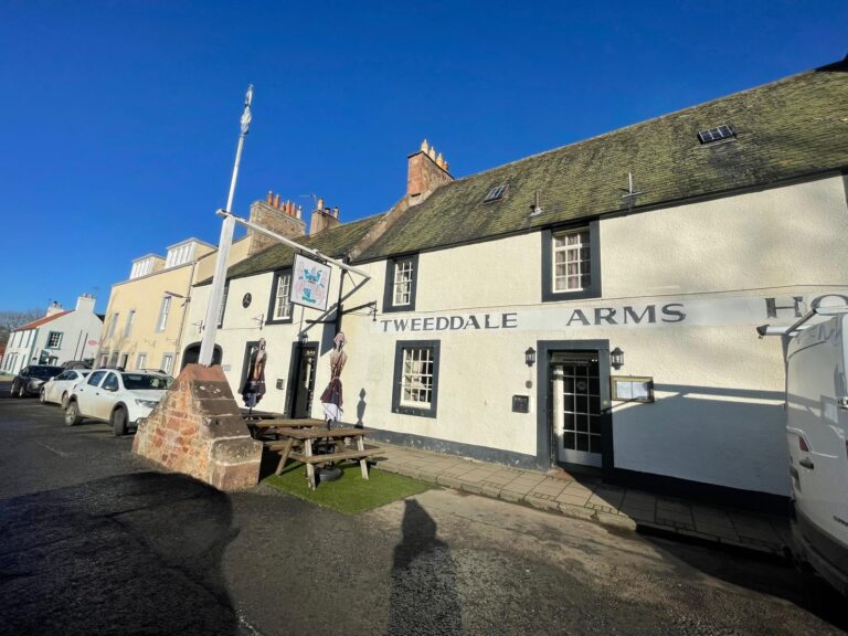 Charming Village Hotel in Affluent East Lothian For Sale