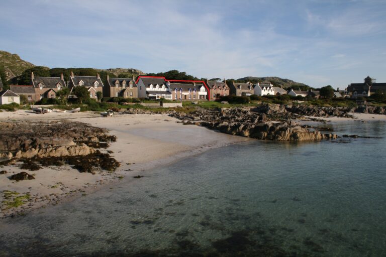 Well-Established, Popular 17-Bedroom Historic Hotel on Tourist Hot Spot of Iona – For Sale