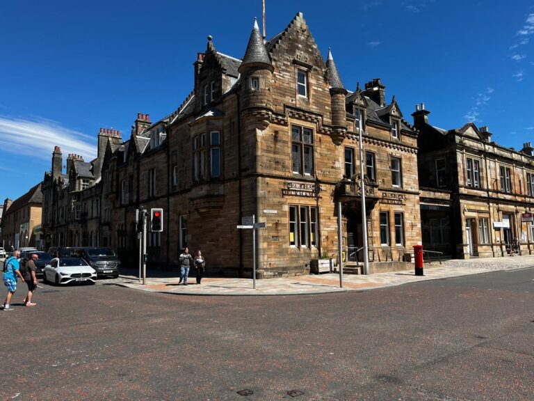 Excellent Opportunity in Town Centre Location – FOR SALE